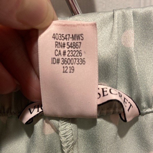 Victoria’s Secret Satin Cami Sleepwear Lounge Mint with White Polka Dots Shorts - Picture 13 of 13